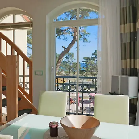 Gruene Duene Strandroma Baabe